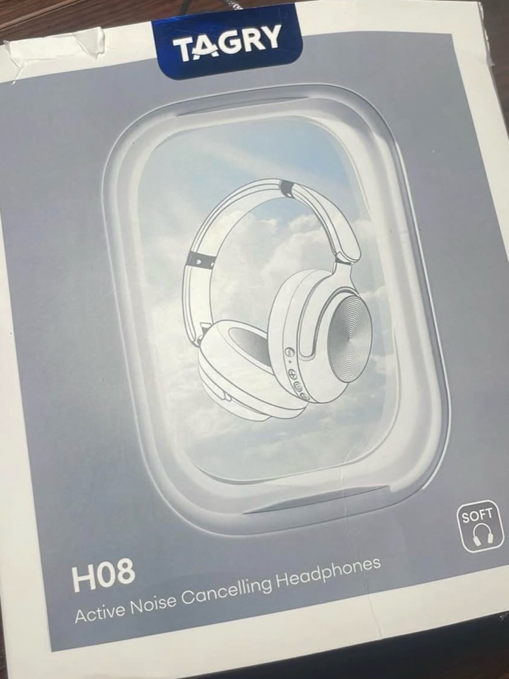 H08 White Active Noise Cancelling Headphones